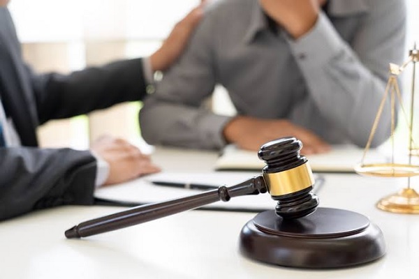 وکیل قاچاق در مشهد