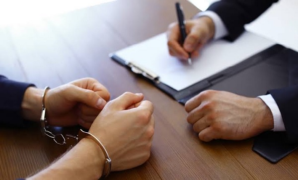 وکیل قاچاق کالا در مشهد